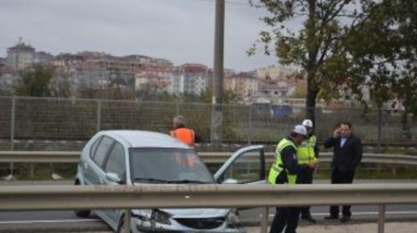 &Ccedil;erkezk&ouml;y-&ccedil;orlu Yolunda Kaza: 1 Yaralı