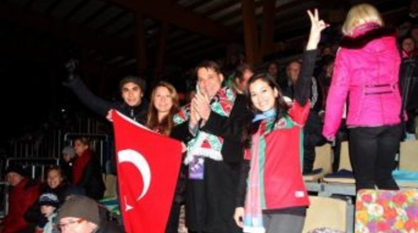 G&ouml;n&uuml;llerin Şampiyonu Oldular