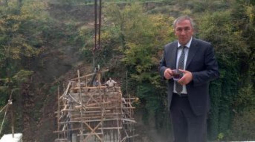 Vatandaş-belediye Işbirliğiyle Yapılan K&ouml;pr&uuml; Ulaşım Sorunu Ortadan Kaldıracak