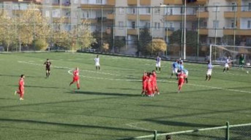 Şahinbey Belediye Futbol Takımı Galibiyet Serisini S&uuml;rd&uuml;rmek İstiyor