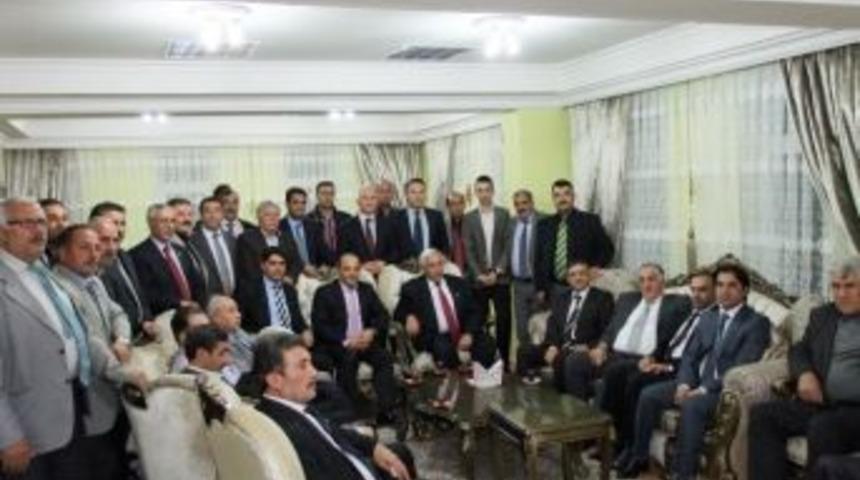 Ak Parti Sarıkamış İl&ccedil;e Teşkilatı Yemekte Buluştu