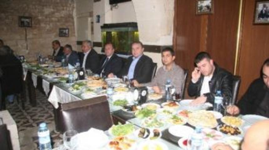 Ak Parti Merkez İl&ccedil;e Y&ouml;netim Kurulu Kahvaltıda Buluştu