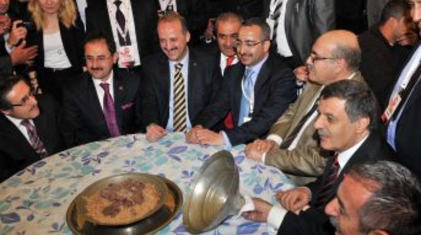 G&ouml;k&ccedil;ek Ve Akg&uuml;l, &Ccedil;orum Tanıtım G&uuml;nleri'nde