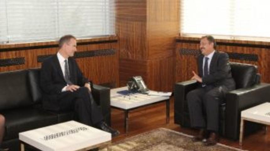 İngiltere İstanbul Başkonsolosu'ndan Kayseri'ye &Ouml;vg&uuml;: