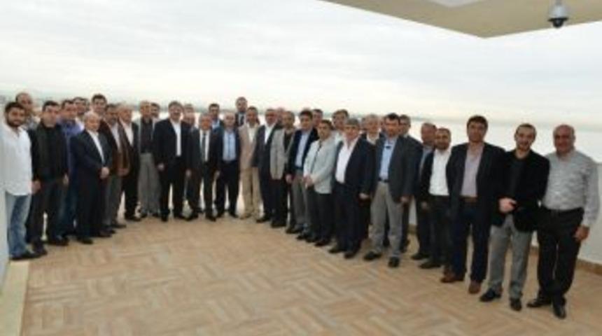 B&ouml;cek M&uuml;teahhitler Ve İşadamları İle Bir Araya Geldi