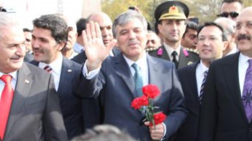 Cumhurbaşkanı G&uuml;l&rsquo;den Birlik Ve Beraberlik Mesajı