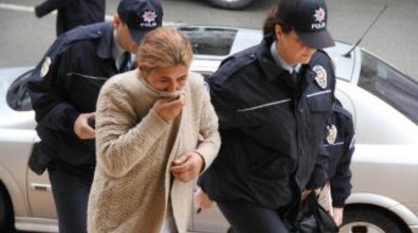 Hırsızlık Yapamak İ&ccedil;in Eve Giren Kadın Tutuklandı