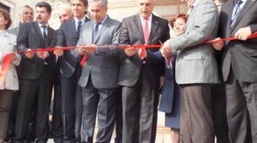 B&uuml;lent Arın&ccedil;: Ayasofya'nın G&uuml;leceği G&uuml;nlerin Yakın Olmasını Diliyoruz