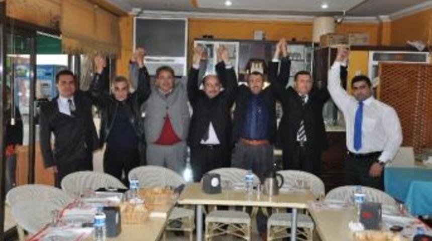 Ak Parti Fo&ccedil;a İl&ccedil;e Teşkilatı Belediye Başkan Aday Adaylarını Tanıttı