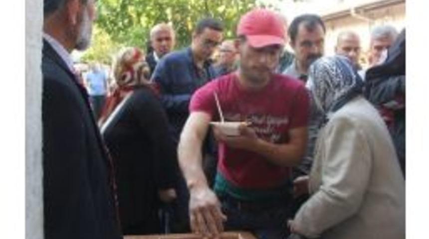 Hatay'da Filipinler İ&ccedil;in Yardım Kampanyası