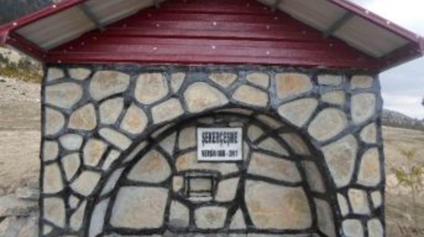 Mersin&rsquo;de Ormanlara &Ccedil;eşme Yapıldı