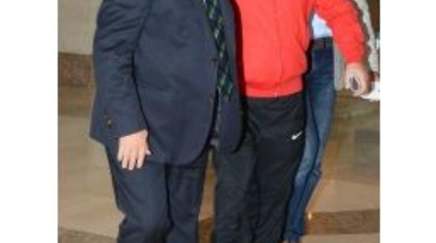 Aldırmaz Terim&rsquo;e Başarılar Diledi