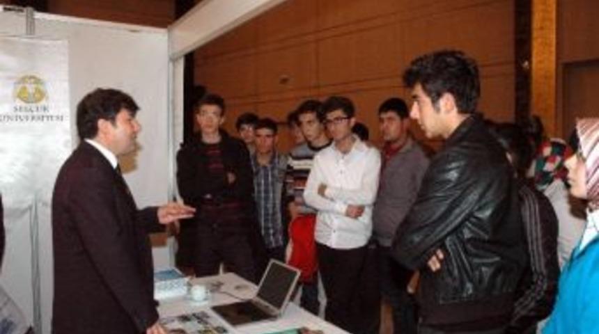 Sel&ccedil;uk &Uuml;niversitesi Educat&uuml;rk&rsquo;te