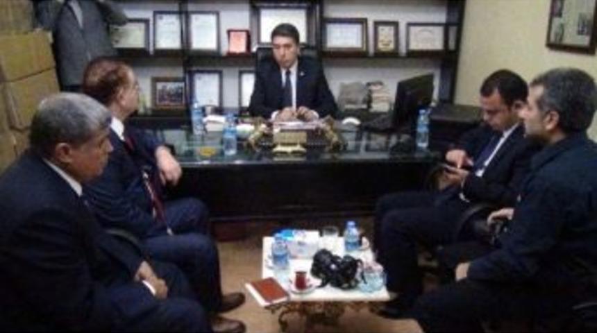 Vali Cengiz Kızıltepe'de İl&ccedil;esinde Temaslarda Bulundu