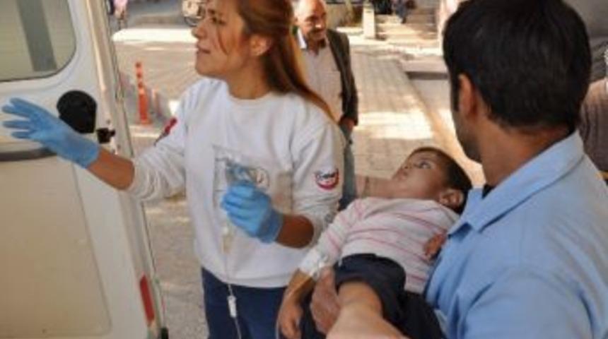 İla&ccedil; İ&ccedil;en 3 Suriyeli &Ccedil;ocuk Zehirlendi
