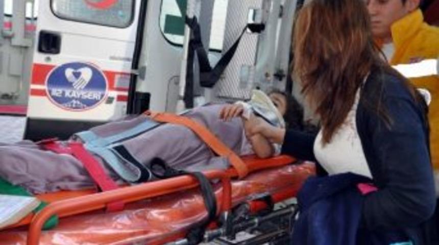 Kayseri&rsquo;de Trafik Kazası: 5 Yaralı