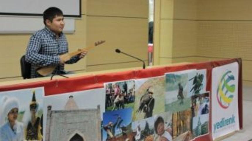 Kırgız &Ouml;ğrenciler &Uuml;lkelerini Tanıttı