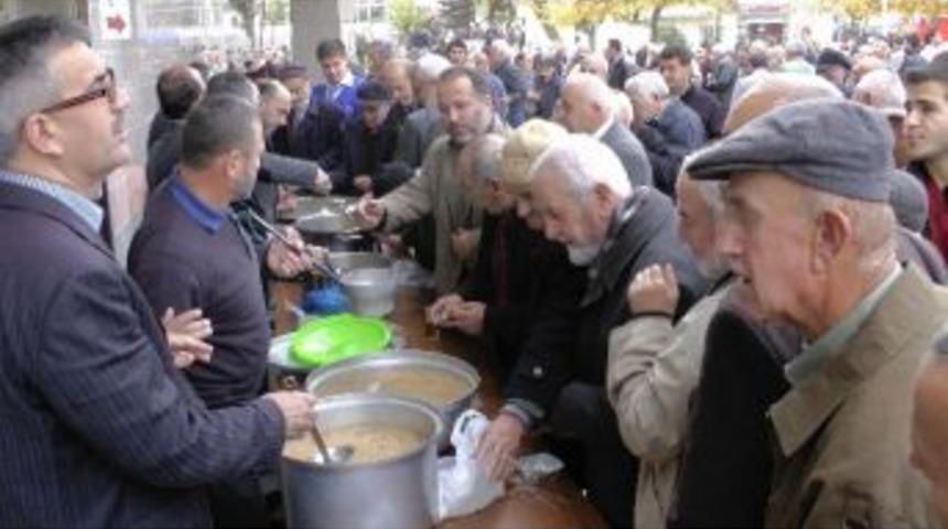 Akçakoca Müftülüğünden Aşure Dağıtımı