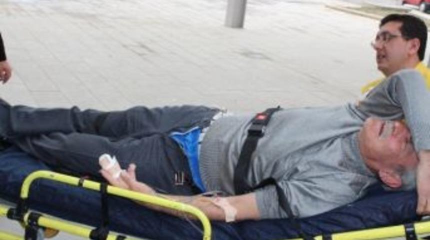 Huzurevindeki Gizli İ&ccedil;ki Aleminde Kan Aktı