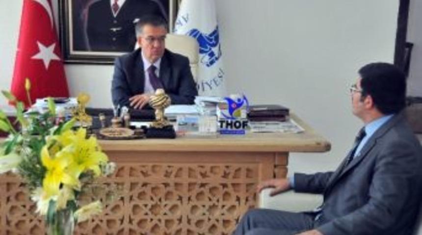 G&ouml;n&uuml;l G&ouml;z&uuml;&rsquo;nden Başkan Oğul&rsquo;a Ziyaret