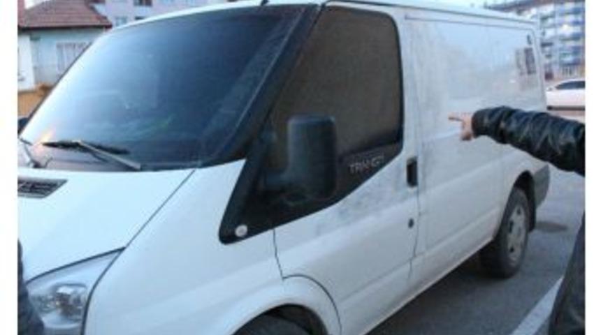 &Ouml;nce Banka Aracı Soydu, Sonra Soydurdu