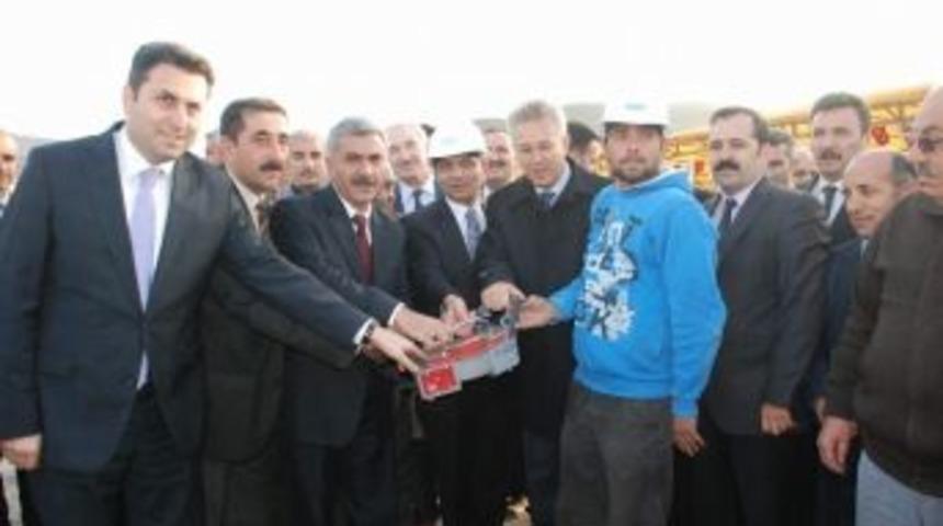 Tokat&rsquo;ta 4 Minareli Cami Ve K&ouml;pr&uuml; Temeli T&ouml;renle Atıldı