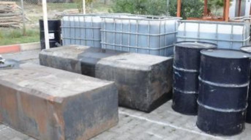 D&ouml;rtyol'da 2 Bin 870 Litre Ka&ccedil;ak Mazot Ele Ge&ccedil;irildi