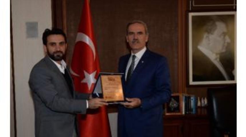 Vali Karaloğlu: &ldquo;ineg&ouml;ll&uuml; Mobilyacıların Başarısının Kitabı Yazılmalı&rdquo;