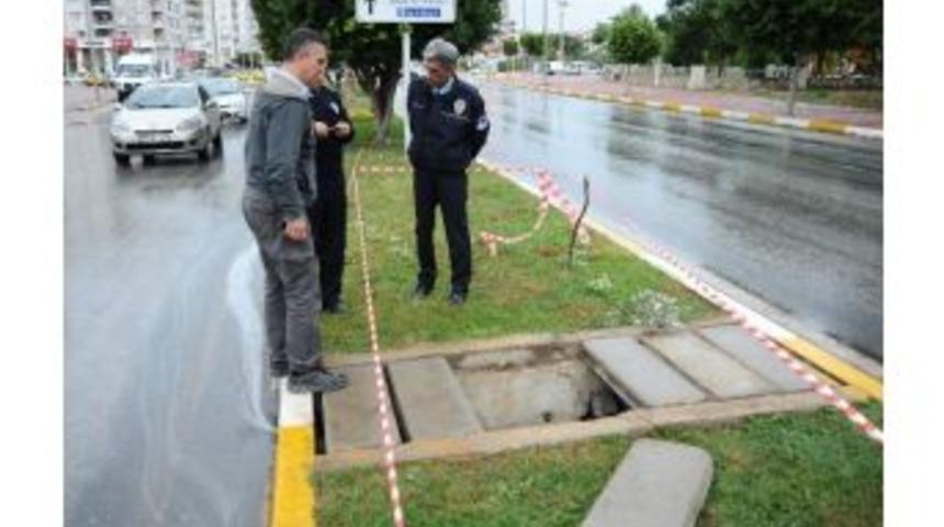 Drenaj &Ccedil;ukuruna D&uuml;şen Kadın Yaralandı