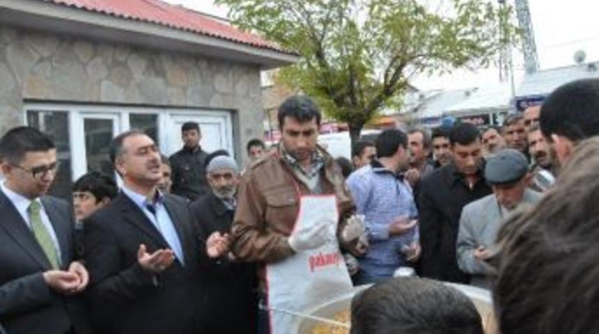 Pagader 2 Bin Kişiye Aşure Dağıttı