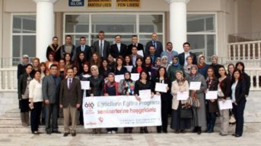 Aldıkları Sertifika İle Ailelere Eğitim Verecekler