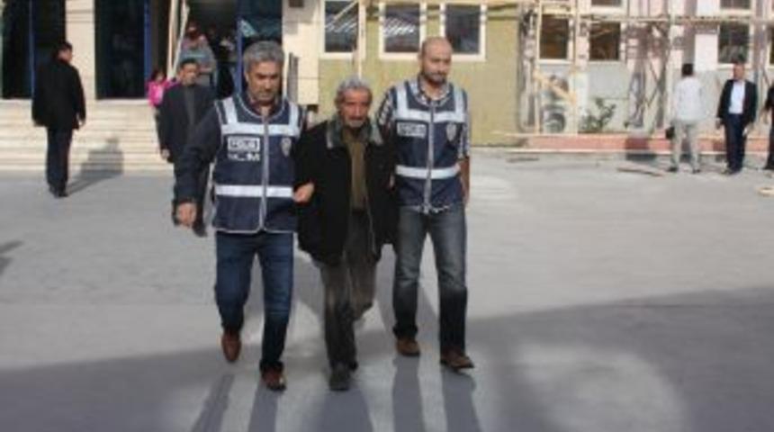 Gaziantep&rsquo;te 25 Kilogram Afyon Sakızı Ele Ge&ccedil;irildi