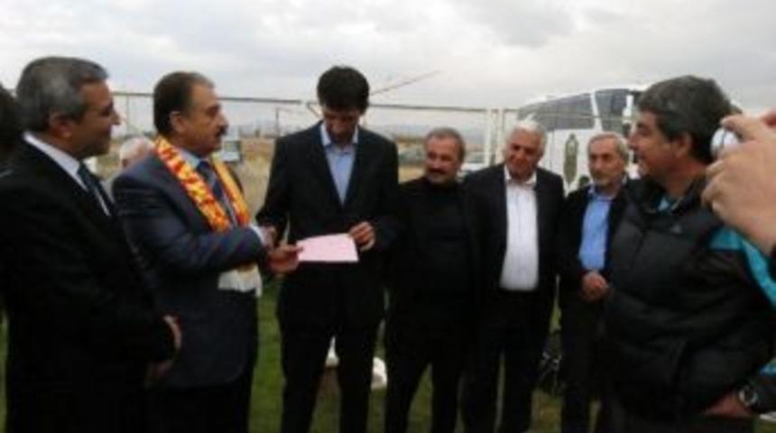 Erdem&rsquo;den Yeni Malatyaspor&rsquo;a Yardım