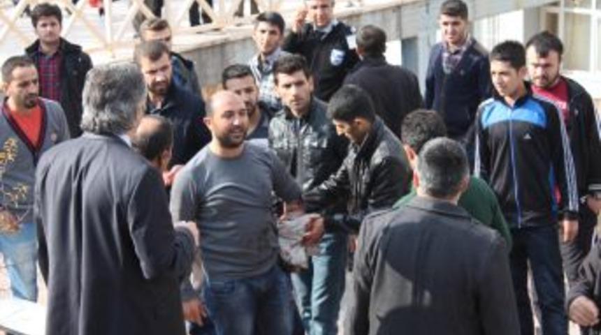 Emniyet: Cumhuriyet &Uuml;niversitesi&rsquo;ndeki Olaylarla Ilgili 4 Kişi Tutuklandı