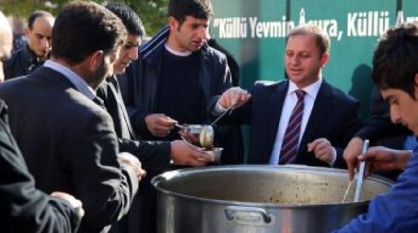 Sertadım Aşure Programında Vatandaşlarla Bir Araya Geldi