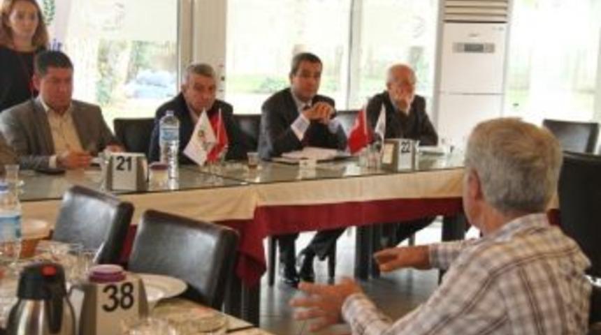 Başkan Şenol Muhtarları Dinledi