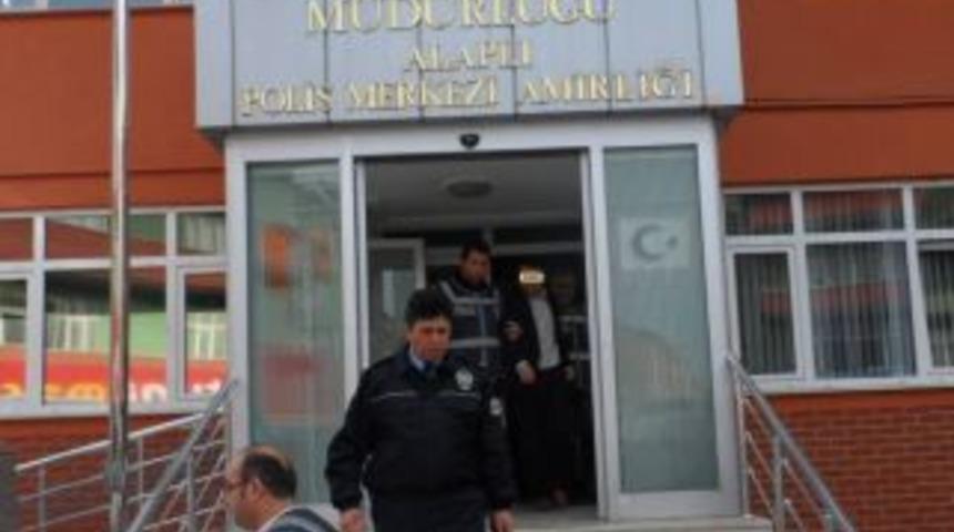 Alaplı Emniyeti r&uuml;şvet isteyenlere su&ccedil;&uuml;st&uuml; yaptı