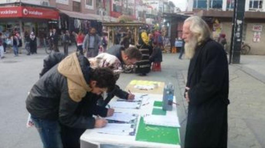 &Ccedil;erkez Soykırımı Tanınsın Diye 2'inci Kez İmza Kampanyası D&uuml;zenledi