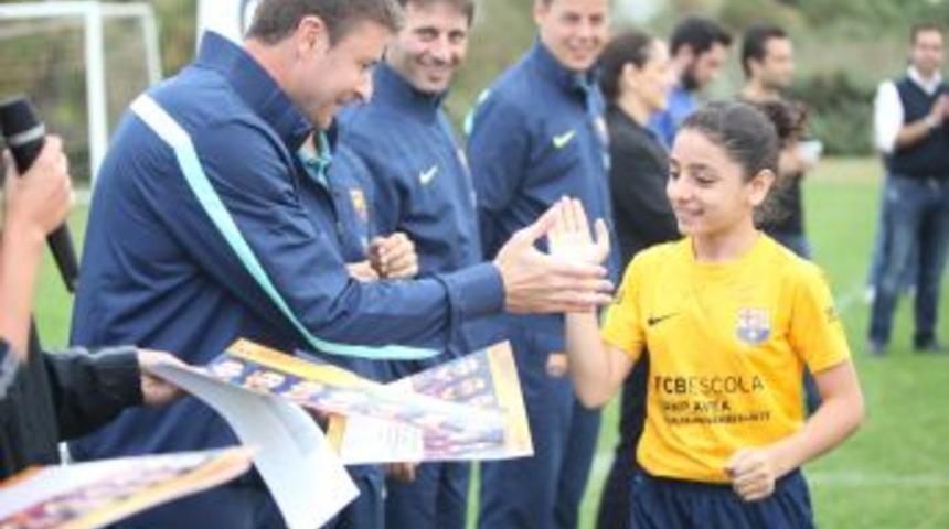 FCBEscola Camp Avea, Yaklaşık 500 &Ccedil;ocuğa Futbol Eğitimi Verdi