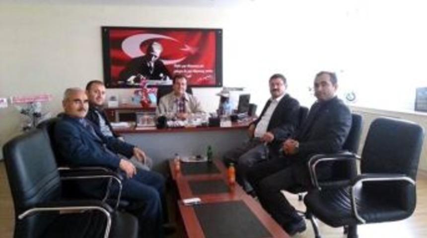 Eğitim-bir-sen&rsquo;den Gediz Anadolu &Ouml;ğretmen Lisesi M&uuml;d&uuml;r&uuml; Ali Demircan&rsquo;a Ziyaret