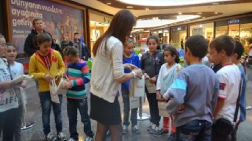 Samsun Piazza&rsquo;da &lsquo;d&uuml;nya &Ccedil;ocuk Kitapları Haftası&rsquo; Kutlandı