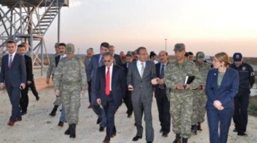 Vali Tapsız, Suriye Sınırında İncelemelerde Bulundu