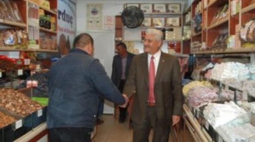Abuzer Kabakaş Se&ccedil;im &Ccedil;alışmalarını S&uuml;rd&uuml;r&uuml;yor