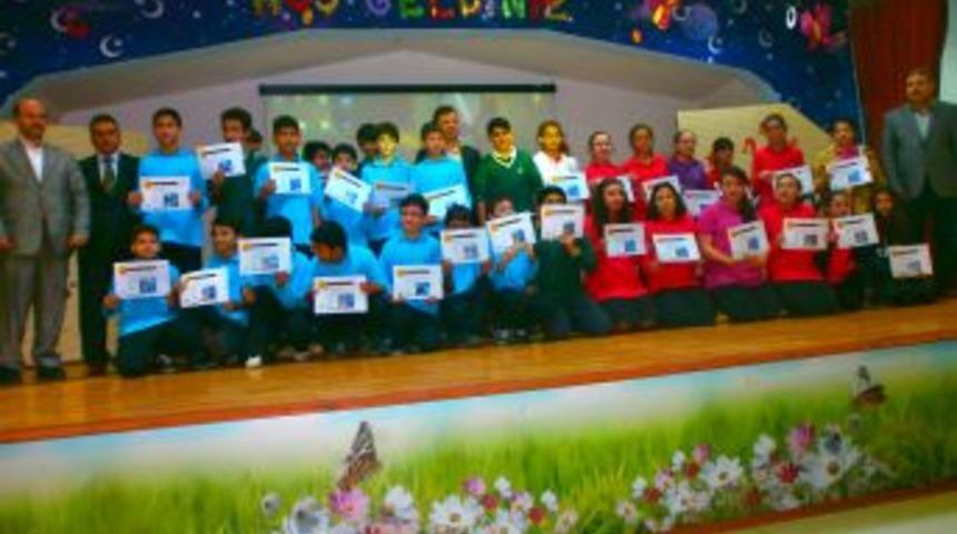 Erkul Koleji &Ouml;ğrencilerinden Kimse Yok Mu'nun Kampanyasına Destek