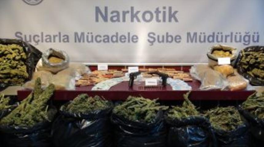 Ankara'da Kilolarca Uyuşturucu Ele Ge&ccedil;irildi
