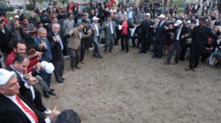 Bayraklı'da Erzurum G&uuml;nleri