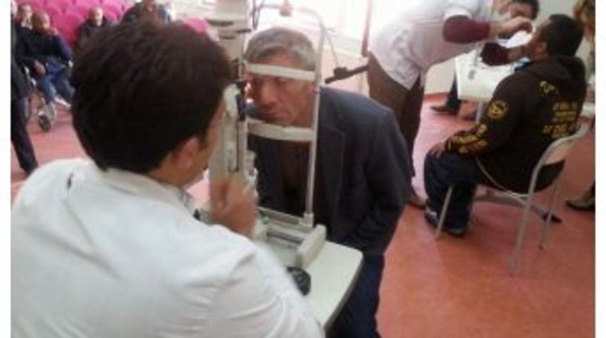 Engelliler Diş Ve Göz Taramasından Geçirildi