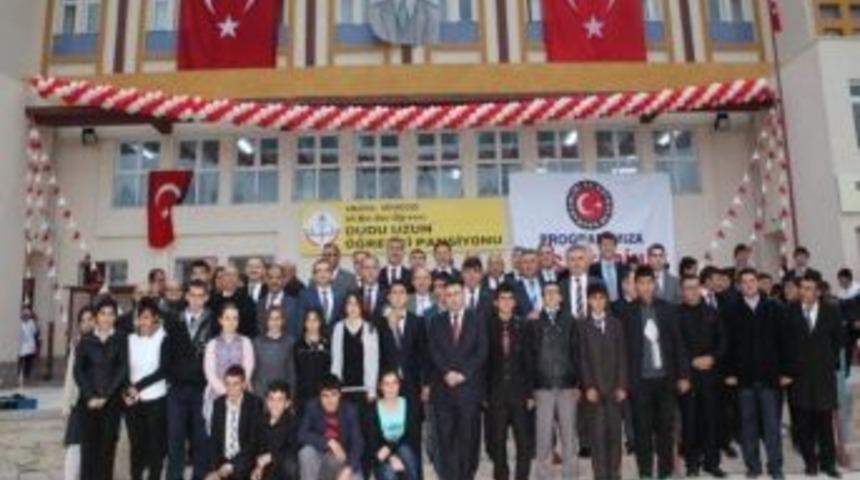 G&ouml;yn&uuml;cek&rsquo;te Eğitime &Ccedil;ifte Destek