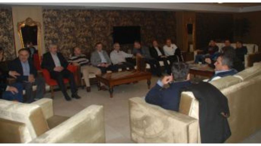 &Ccedil;in Gezisine Katılan Işadamları Bir Araya Geldi