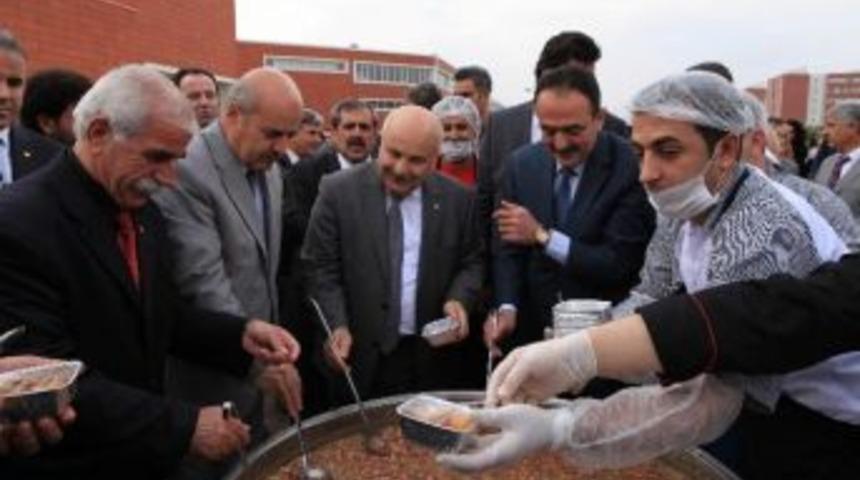 &Uuml;niversitede Aşure G&uuml;n&uuml; Programı D&uuml;zenlendi